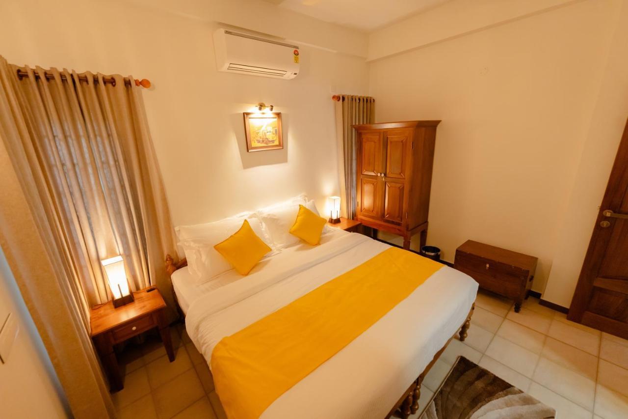 Seacoast Inn Fortkochi Fort Kochi Exterior photo