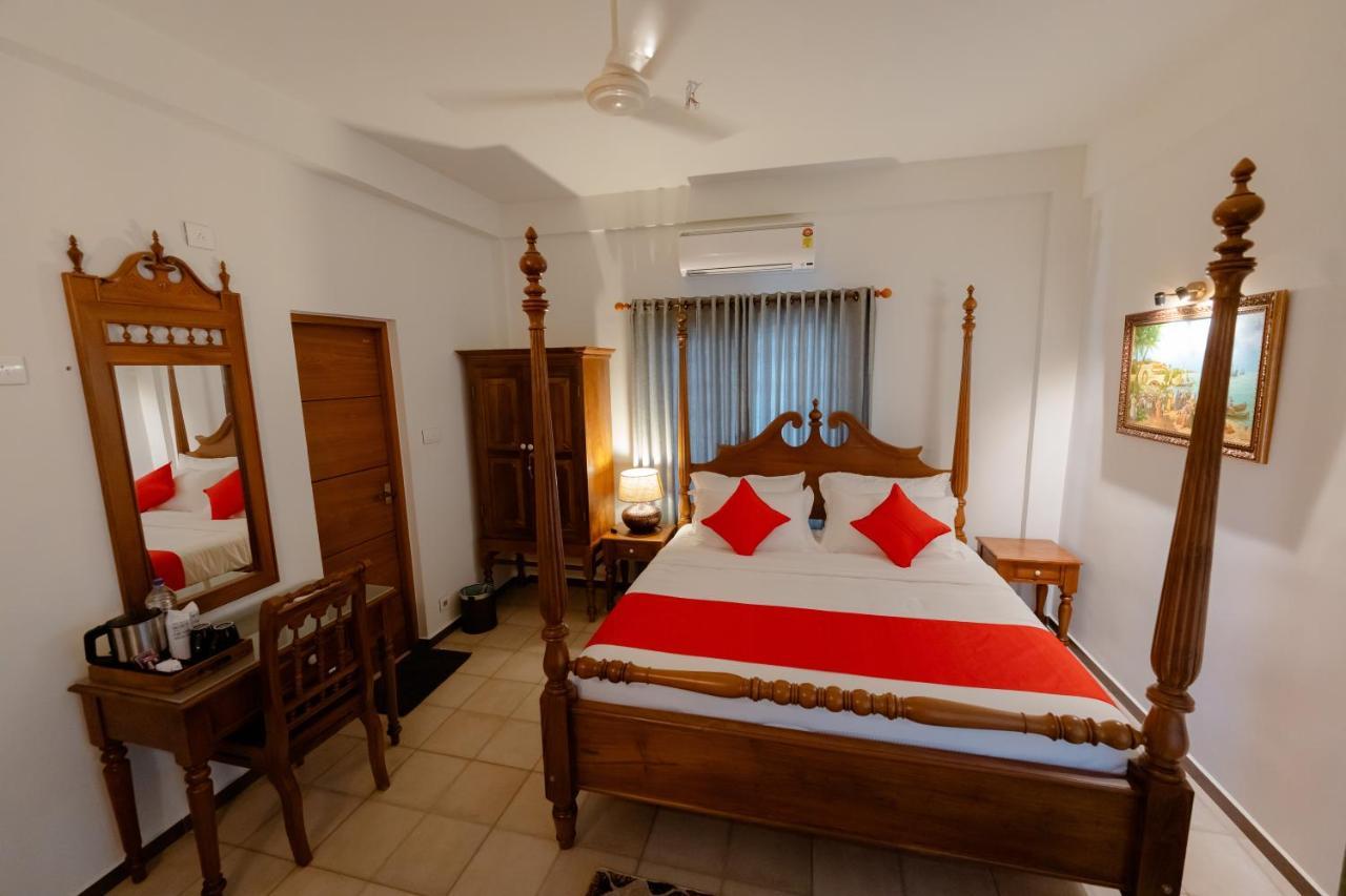 Seacoast Inn Fortkochi Fort Kochi Exterior photo