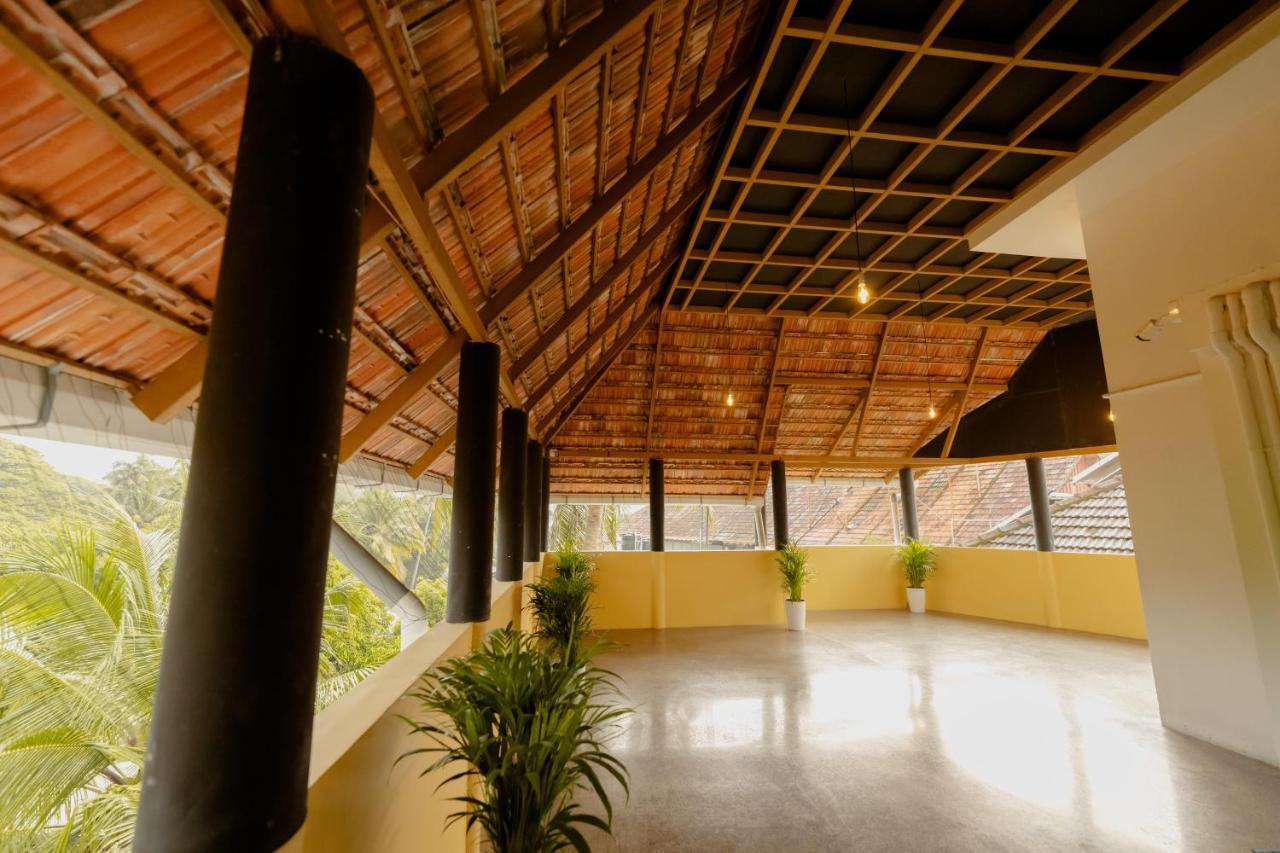 Seacoast Inn Fortkochi Fort Kochi Exterior photo