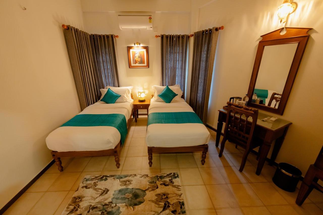 Seacoast Inn Fortkochi Fort Kochi Exterior photo