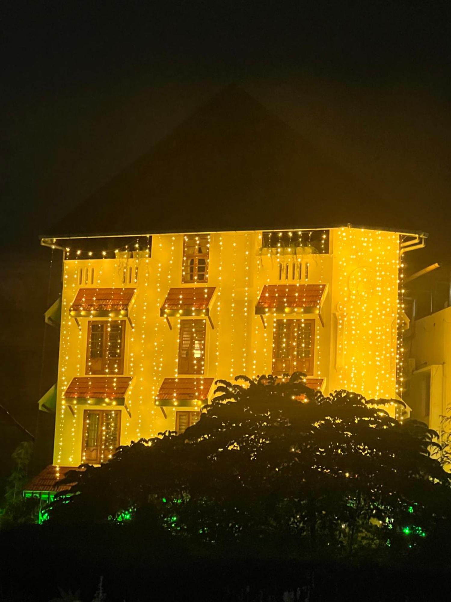 Seacoast Inn Fortkochi Fort Kochi Exterior photo